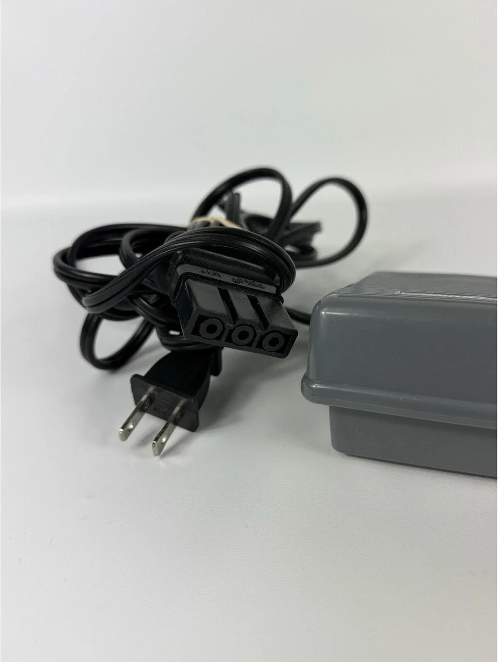 Electronic KD-1902 Sewing Machine Speed Controller Foot Pedal for Singer FDM